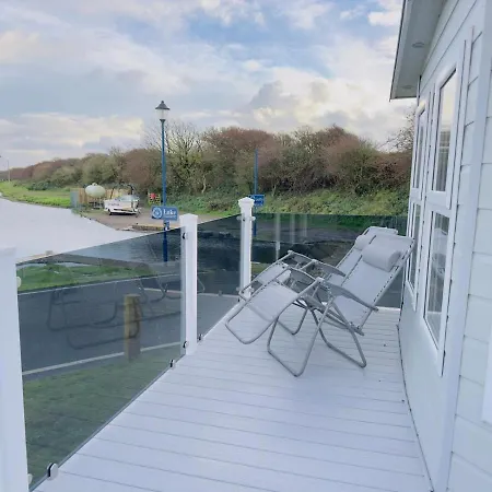 Lakedistrict Caravan By Sleepy Holiday home Millom